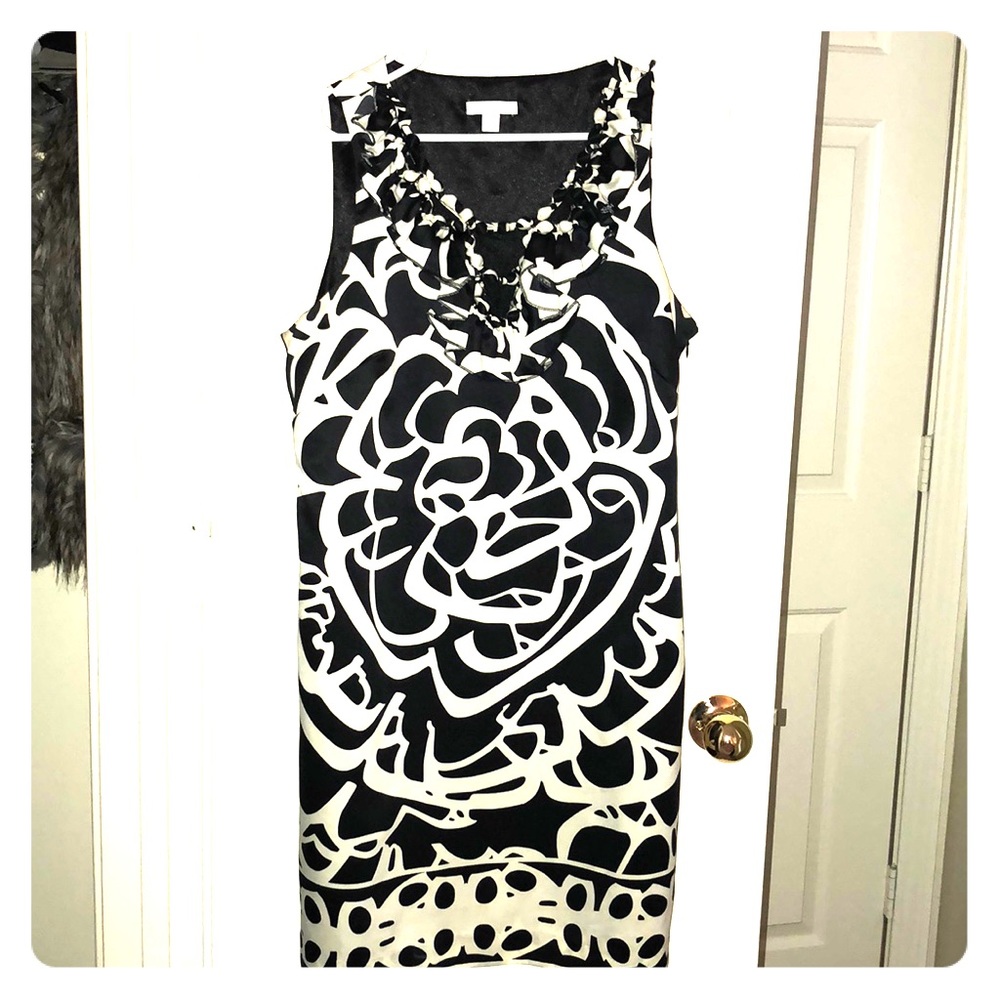 Black and White Floral Dress with Ruffled Collar